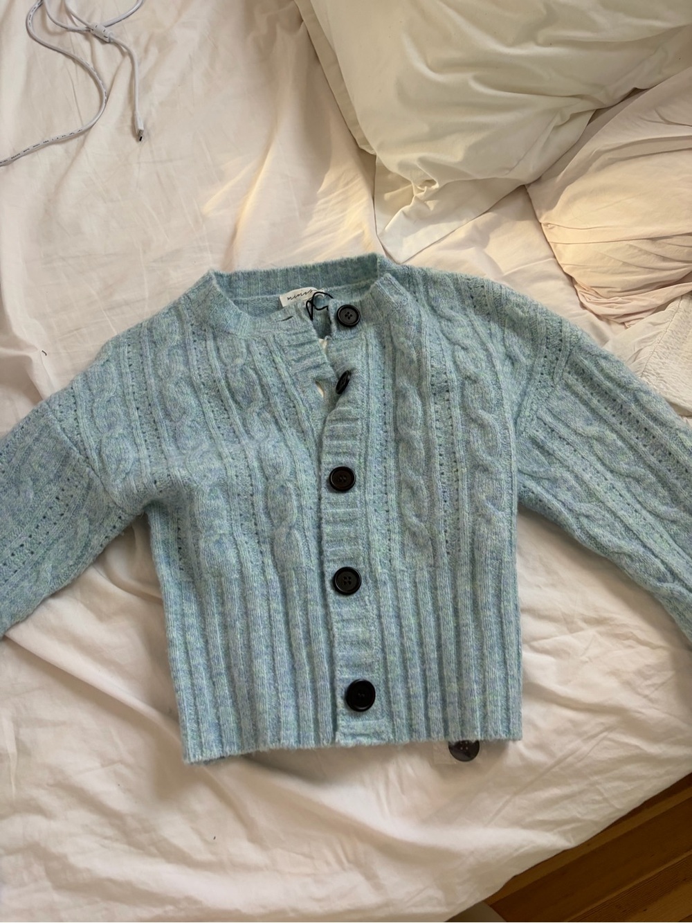 Cropped Cable-Knit Button Cardigan in Light Blue